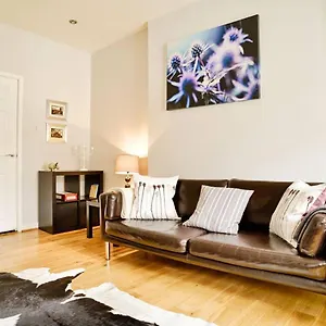 Joivy Bright Royal Mile Apartment