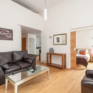 The Quartermile Meadows View Apartment